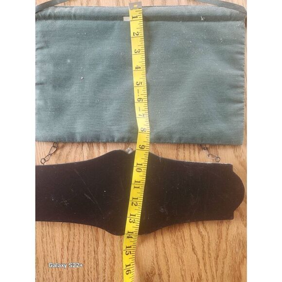 Two Welcome and HOME wall hangings - Picture 9 of 9